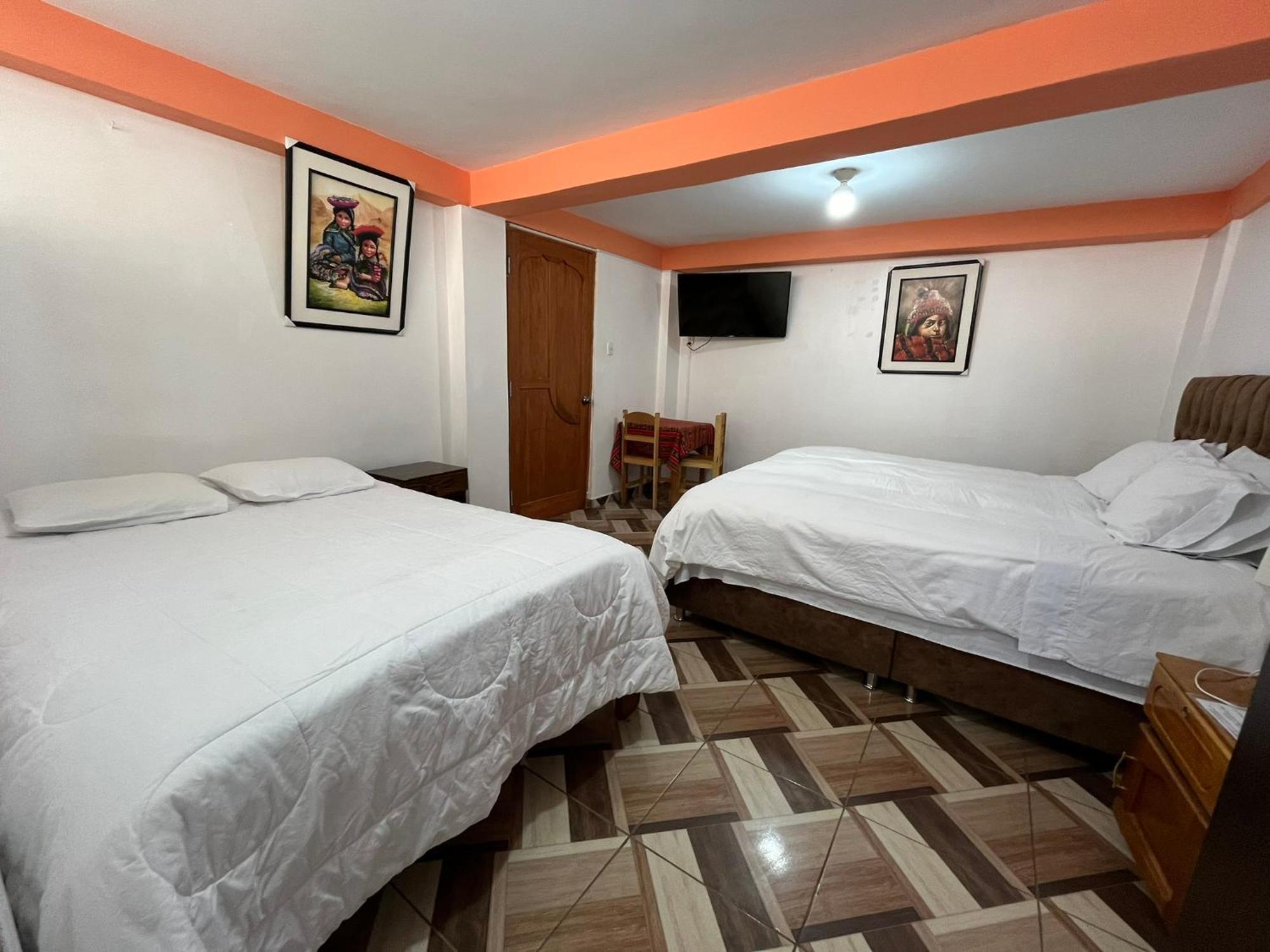 Hostal Apu Qhawarina 奥兰太坦波 外观 照片