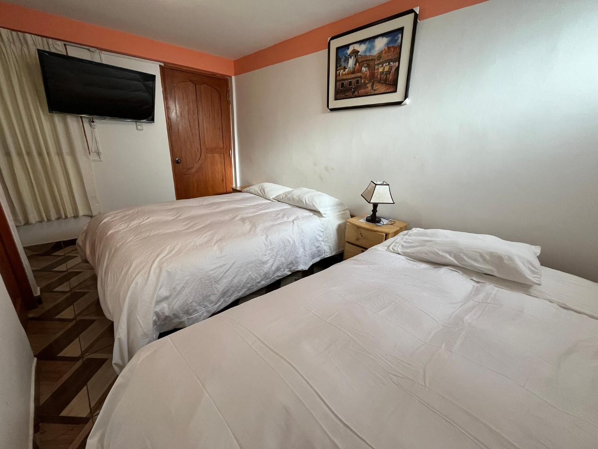 Hostal Apu Qhawarina 奥兰太坦波 外观 照片