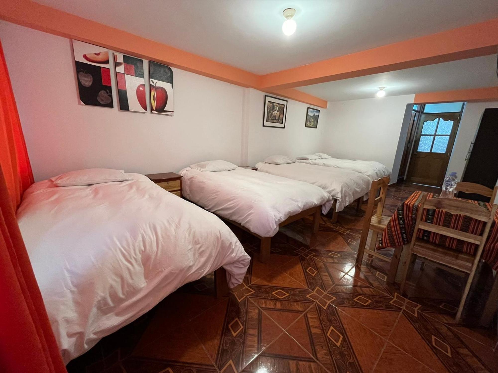 Hostal Apu Qhawarina 奥兰太坦波 外观 照片