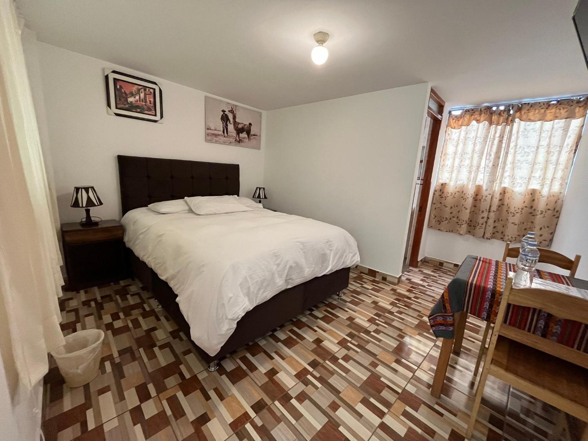 Hostal Apu Qhawarina 奥兰太坦波 外观 照片