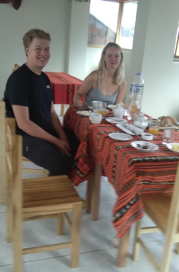 Hostal Apu Qhawarina 奥兰太坦波 外观 照片