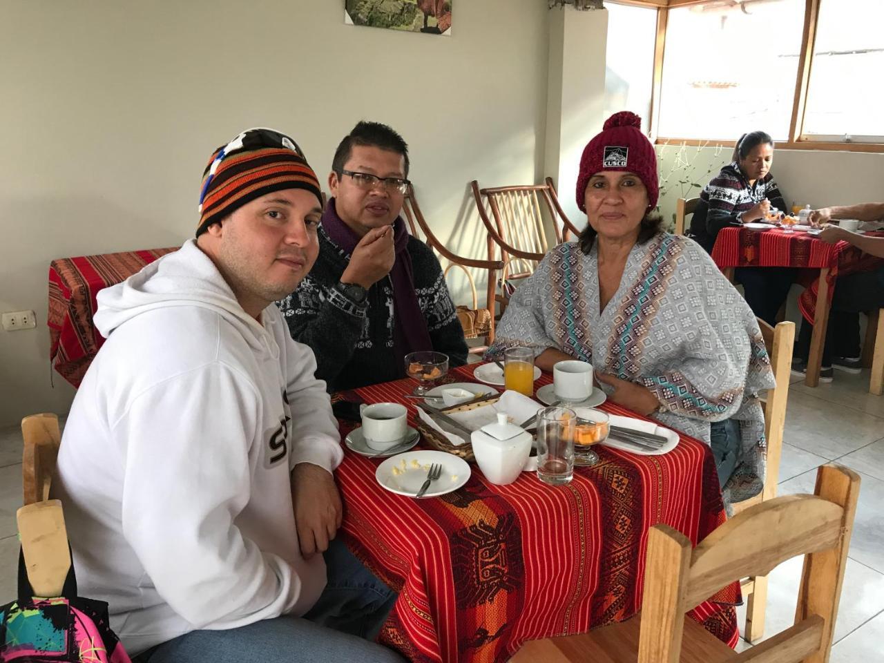 Hostal Apu Qhawarina 奥兰太坦波 外观 照片